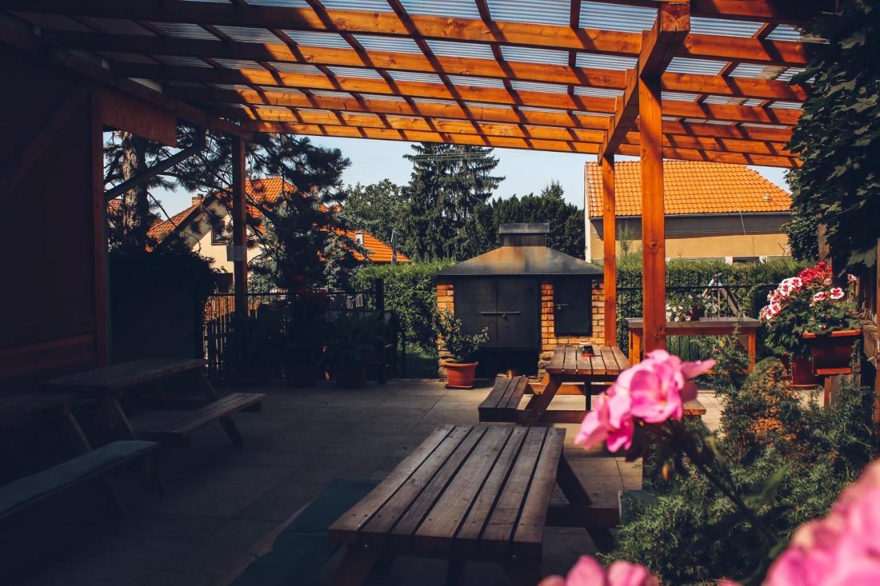 Penzion Na Vosverku Čelákovice Extérieur photo